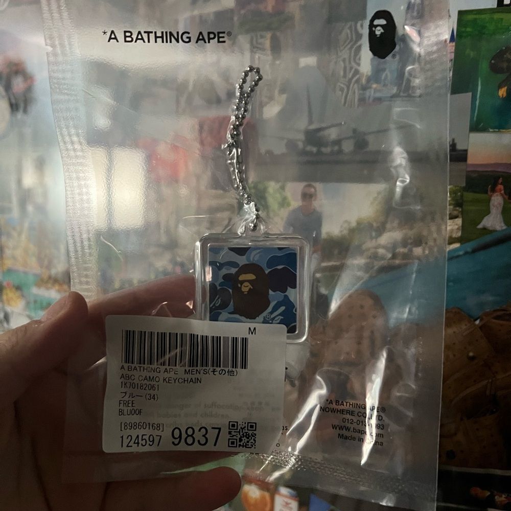 NWT Authentic Bape Ape Keychain Blue Camo Square Sealed - Picture 2 of 4